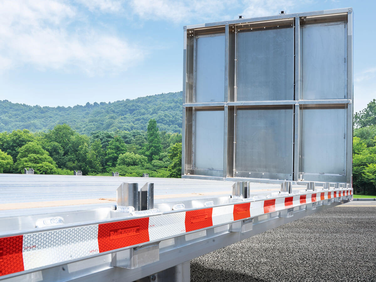 poultry-trailer-features-1200x900 poultry-trailer-features-1200x900